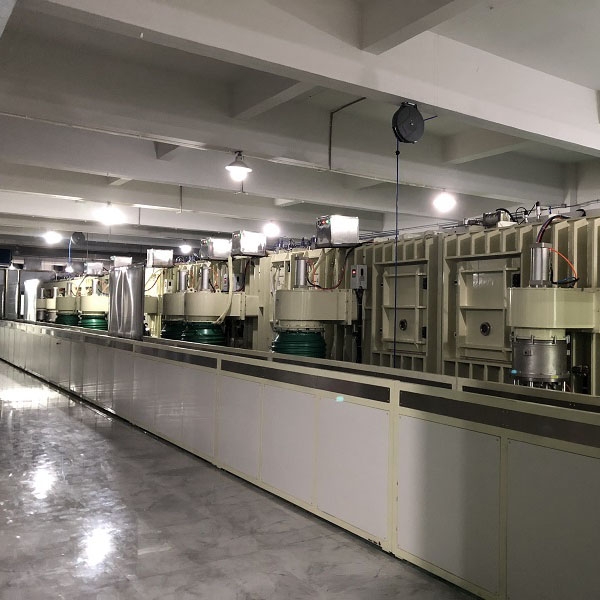 立式EMI磁控镀膜生产线